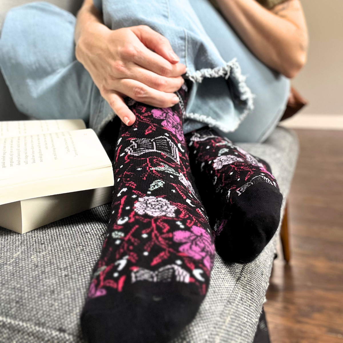 Romantasy socks